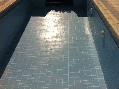 pool cleaning